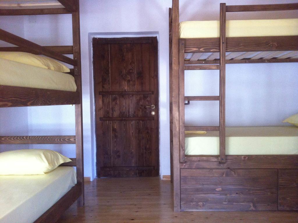 Guest House Mangalem Μπεράτ Εξωτερικό φωτογραφία