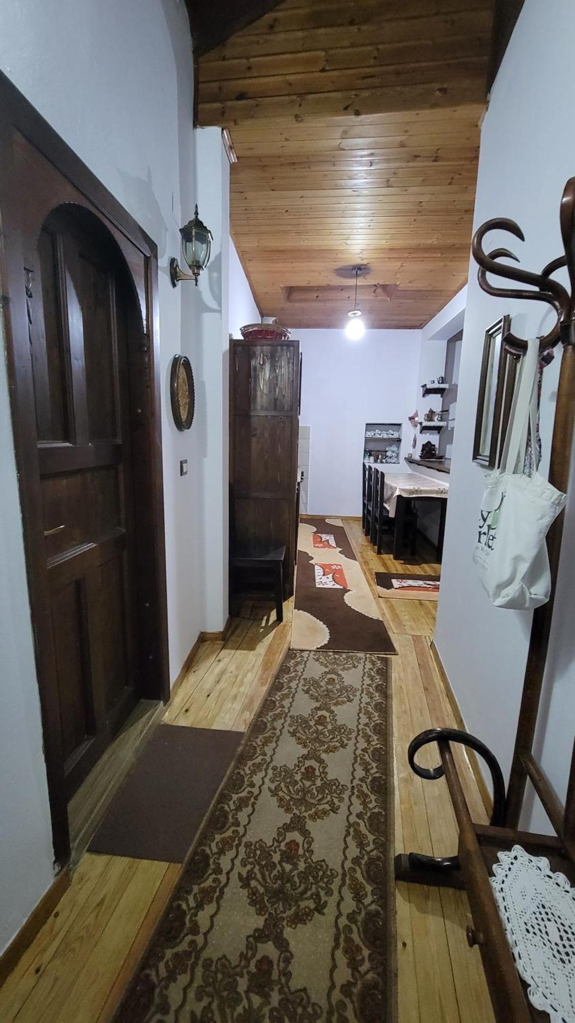 Guest House Mangalem Μπεράτ Εξωτερικό φωτογραφία