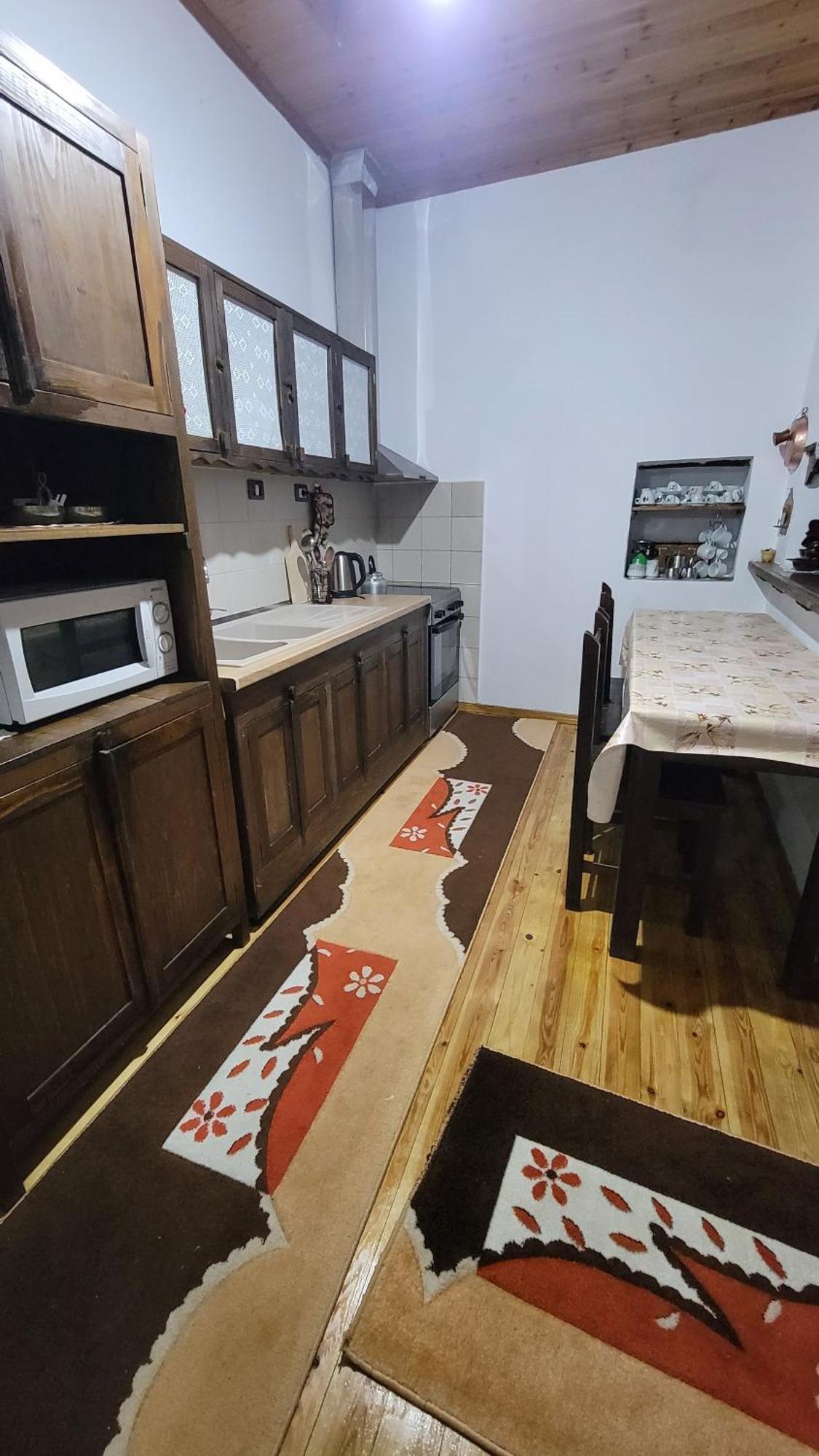 Guest House Mangalem Μπεράτ Εξωτερικό φωτογραφία