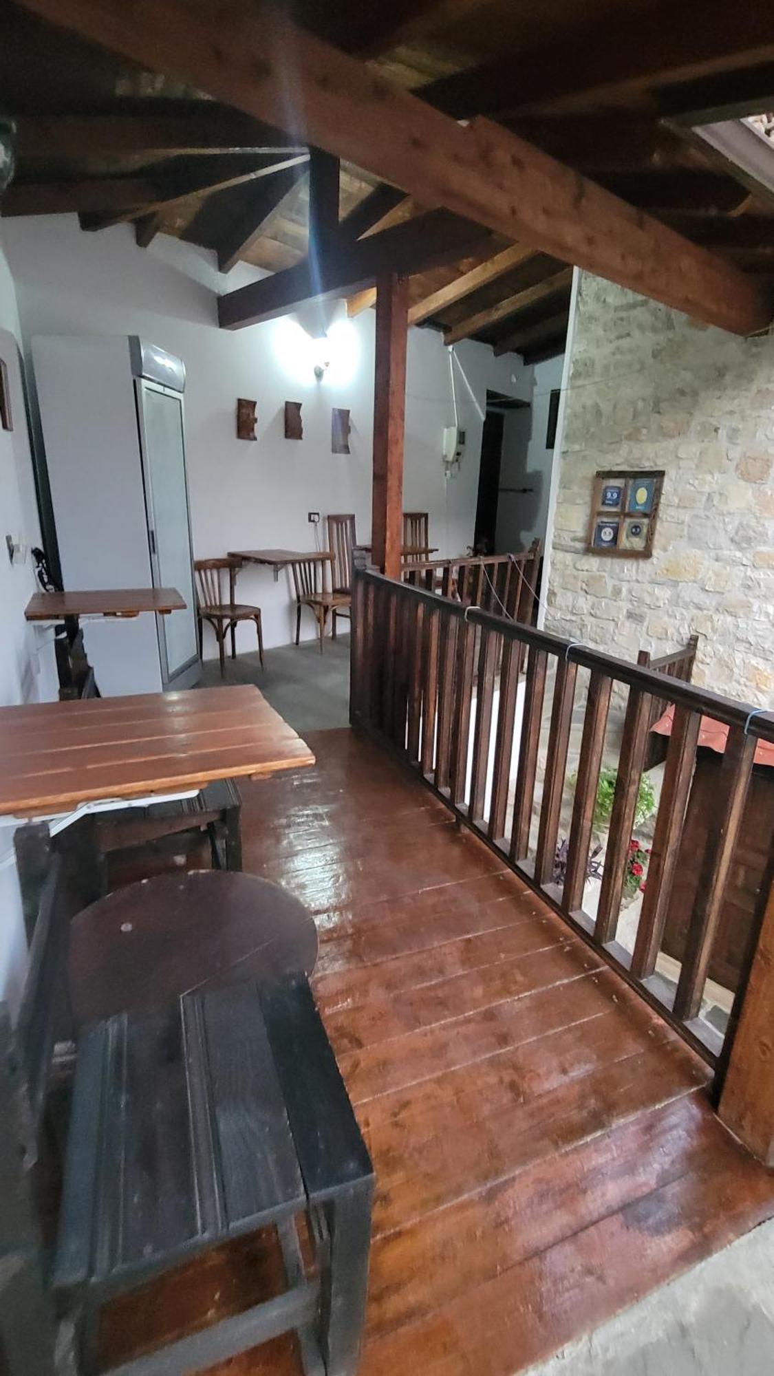 Guest House Mangalem Μπεράτ Εξωτερικό φωτογραφία