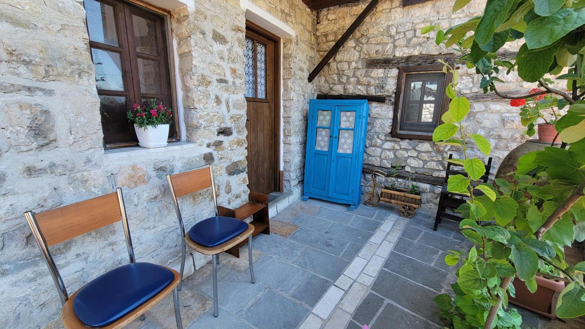 Guest House Mangalem Μπεράτ Εξωτερικό φωτογραφία