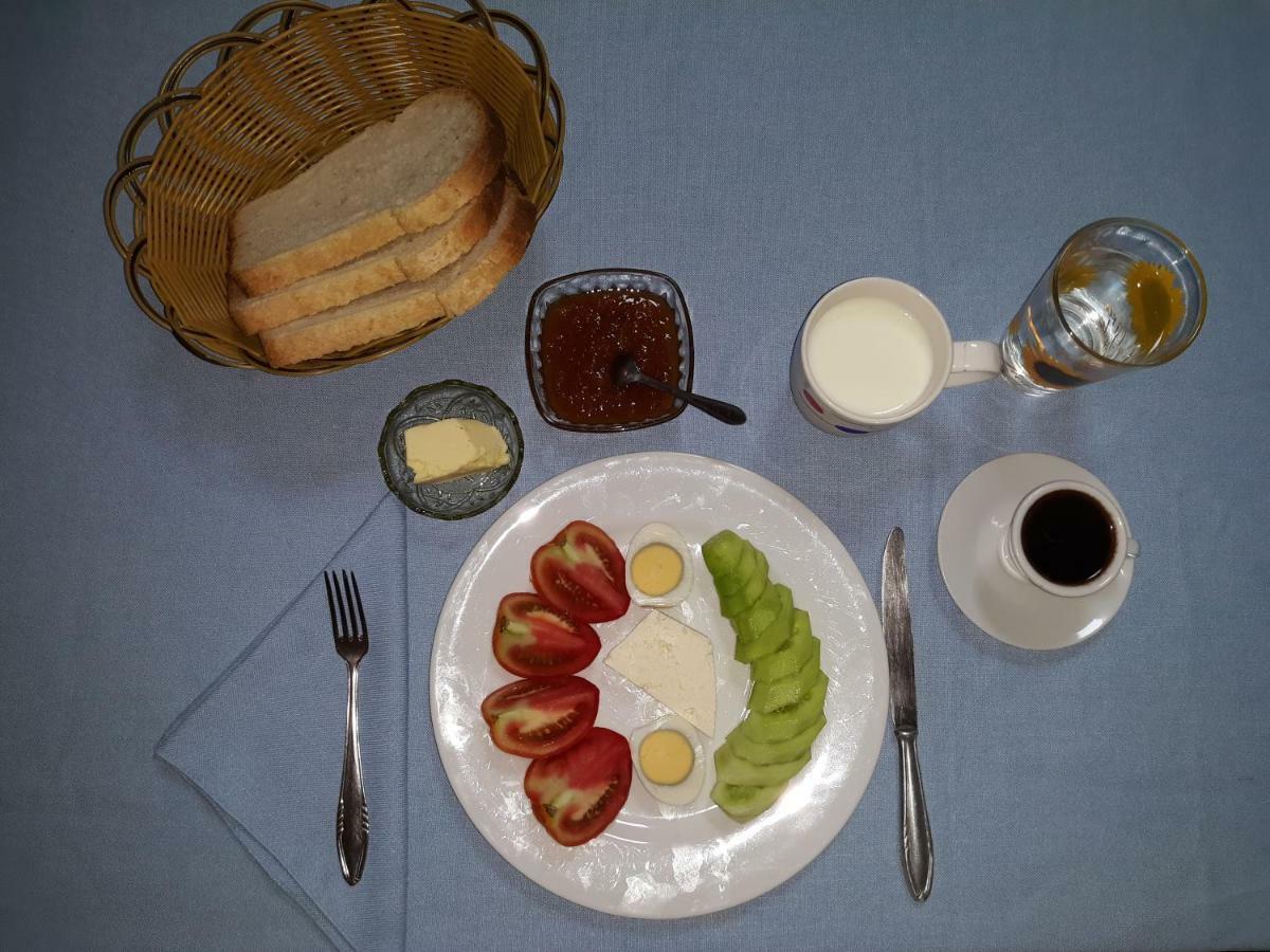 Guest House Mangalem Μπεράτ Εξωτερικό φωτογραφία